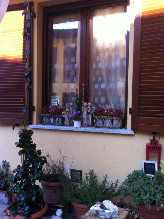 Bosisio Parini B&B Il Portico Del Conte חדר תמונה