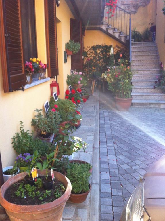 Bosisio Parini B&B Il Portico Del Conte מראה חיצוני תמונה
